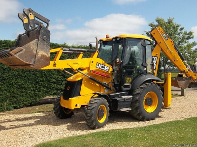Экскаватор-погрузчик JCB 3CX